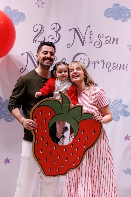 Koton�dan 23 Nisan�a Özel Renkli ve Yarat�c� Bir Kutlama